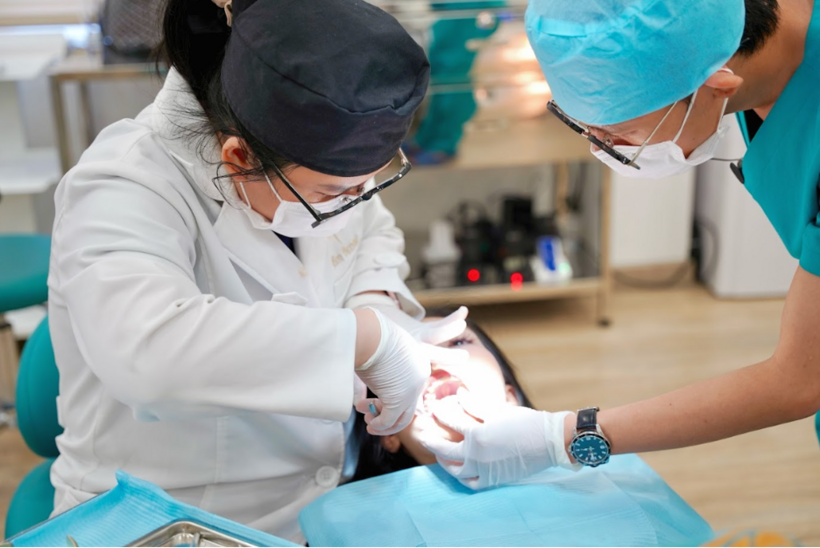 Theo chuyên gia, răng lệch lạc có thể làm tăng nguy cơ đột quỵ đến 60%