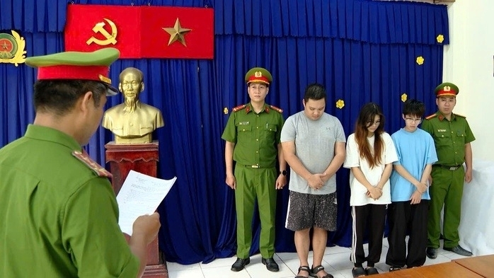 Cơ quan công an hoàn tất hồ sơ khởi tố vụ án, khởi tố 3 bị can. Ảnh: Người lao động