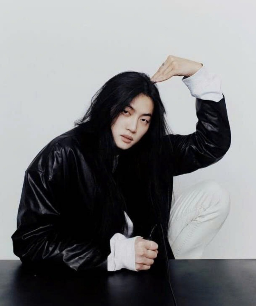 Kim Sung Chan đạt dấu mốc quốc tế quan trọng khi sải bước tại Tuần lễ Thời trang Milan. Ảnh: Thanh Niên.