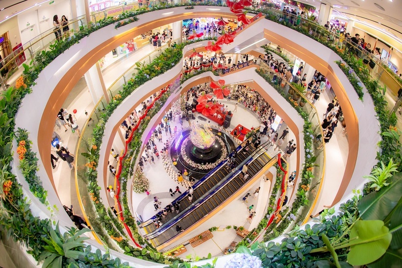 Vincom Mega Mall Royal Island - Không gian mua sắm, trải nghiệm sôi động mới tại Hải Phòng