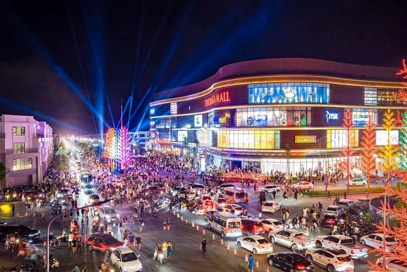 Chuỗi sự kiện mùa lễ hội cuối năm hấp dẫn sắp sửa khai màn tại Vincom Mega Mall Royal Island