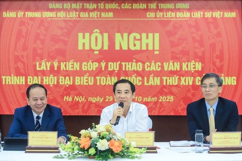 Đảng ủy Trung ương Hội Luật gia Việt Nam phối hợp với Chi ủy Liên đoàn Luật sư Việt Nam tổ chức Hội nghị lấy ý kiến góp ý vào các dự thảo Văn kiện trình Đại hội đại biểu toàn quốc lần thứ XIV của Đảng.