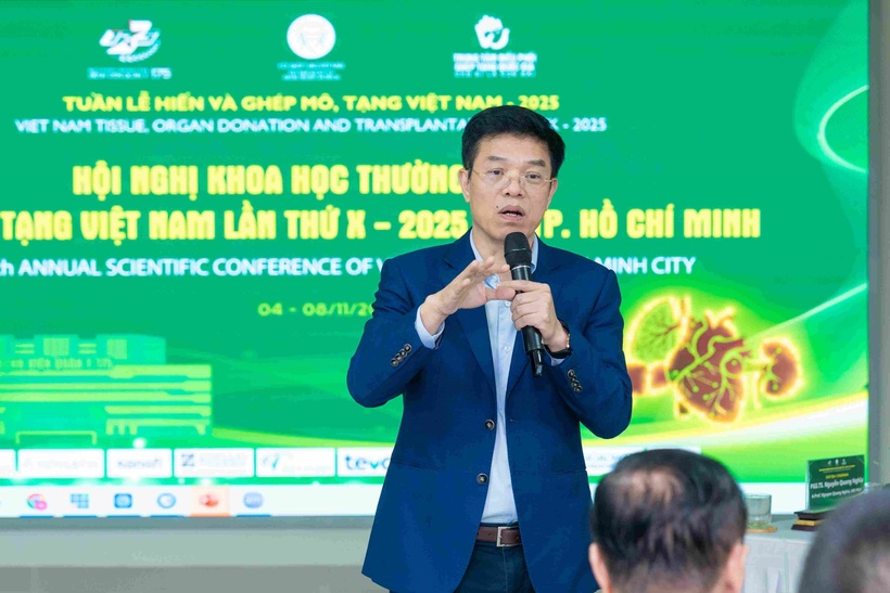 PGS.TS.BS Lê Văn Thành chia sẻ giải đáp chuyên môn ghép gan tại Hội nghị Ghép tạng 2025