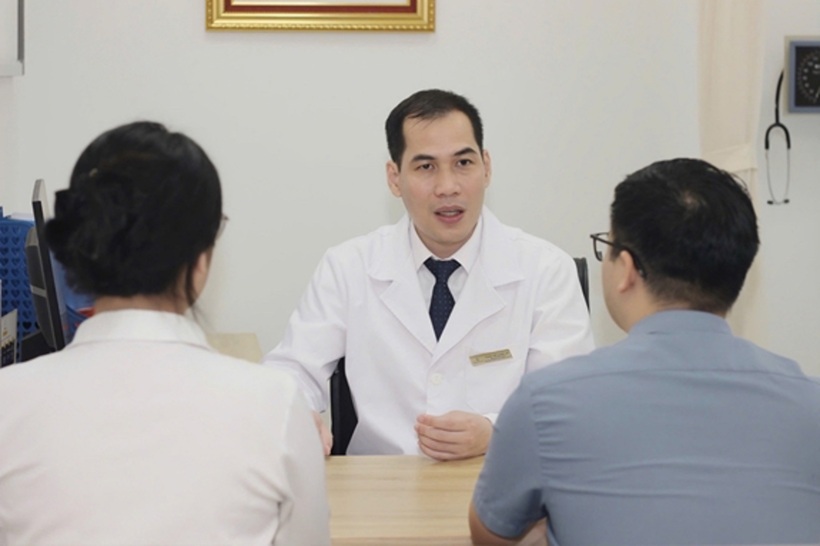 TTƯT.BSCKII Phạm Việt Hùng là một trong những chuyên gia đầu ngành tại Quảng Ninh với hơn 20 năm kinh nghiệm