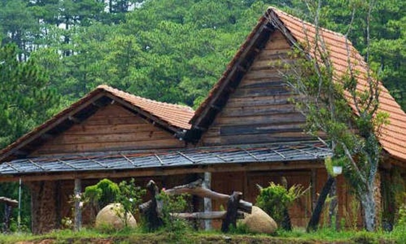 Làng Cù Lần là một điểm đến không thể bỏ qua cho những ai yêu thiên nhiên và tìm kiếm sự bình yên khi đến Lâm Đồng.