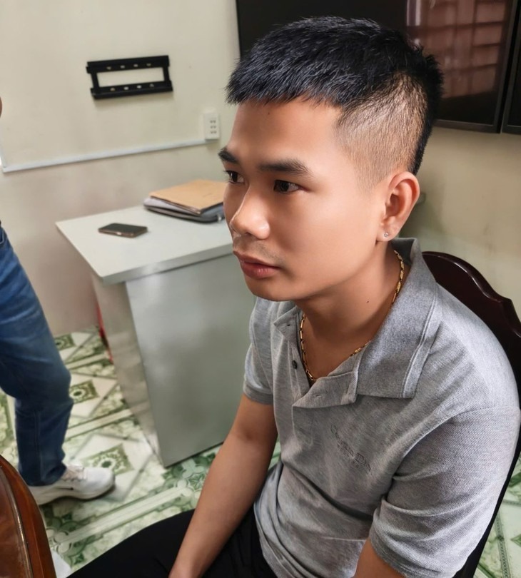 Từ tháng 12/2024 đến nay, nhóm của Hưng đã cho khoảng 1.500 khách vay qua iCloud trên địa bàn toàn quốc với số tiền trên 30 tỷ đồng, lãi suất đặc biệt cao từ 286 đến 662%/ năm. Ảnh: Công an Hưng Yên