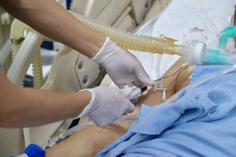 Điều trị bệnh nhân ung thư ở Bệnh viện K. Ảnh minh họa