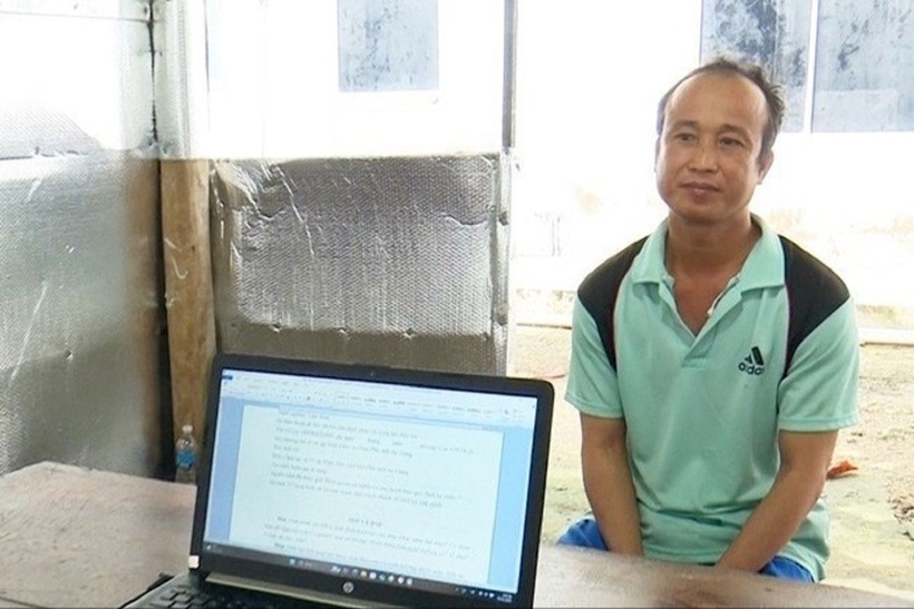 Nguyễn Văn Phúc tại cơ quan công an. Ảnh: Lao động