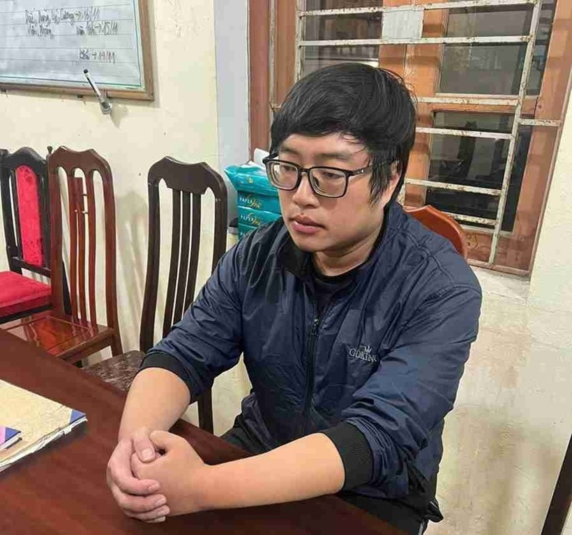 Khởi tố, bắt tạm giam Nguyễn Anh Dũng - đối tượng mời mua bảo hiểm ô tô để chiếm đoạt tiền của chủ xe. Ảnh: Lao động