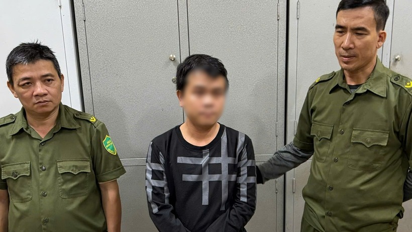 Đối tượng Lê Văn Hải tại cơ quan điều tra. (Ảnh: Công lý)