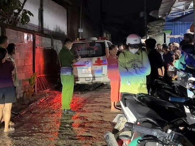 Khu vực hiện trường người đàn ông tử vong trong phòng trọ. Ảnh: Lao động