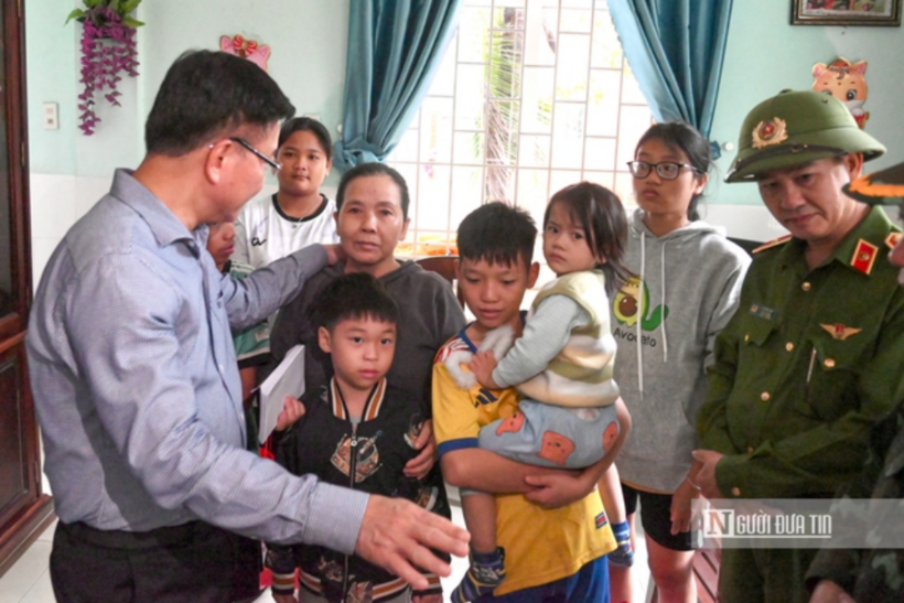 Phó Thủ tướng đề nghị chính quyền, lực lượng chức năng tích cực hỗ trợ Làng trẻ em SOS khắc phục hậu quả, dọn dẹp vệ sinh, ổn định đời sống các cháu.