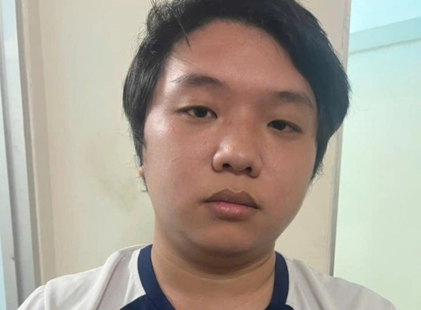 Đối tượng Nguyễn Tấn Đạt bị bắt giữ sau chưa đầy 2 giờ đồng hồ. Ảnh: Dân Trí.