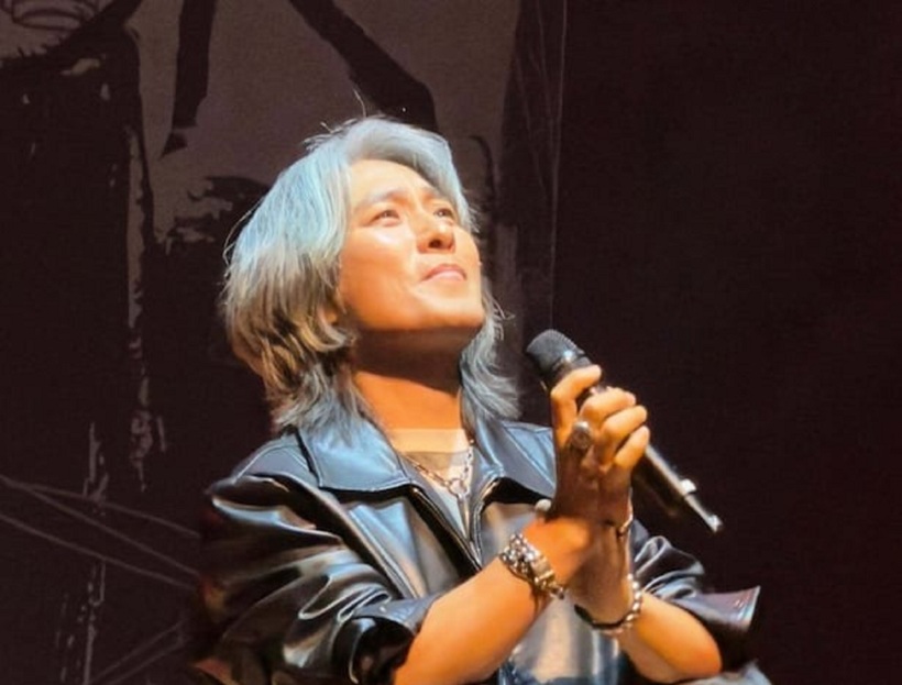 Nam ca sĩ Kim Jae Hee.