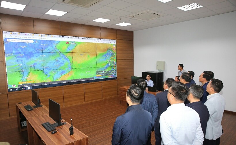 Đoàn công tác Petrovietnam thăm Trung tâm tích hợp điều hành NMLD Dung Quất