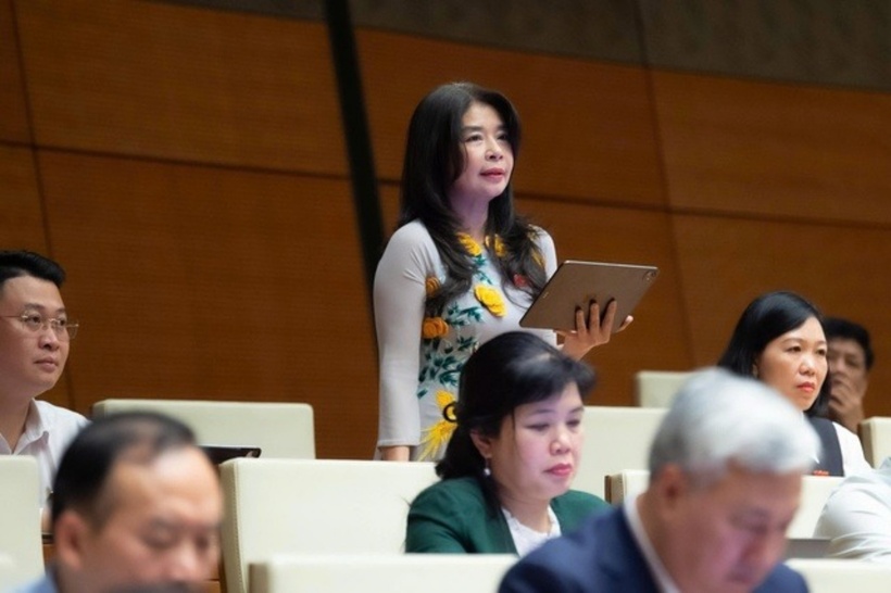 Đại biểu Lê Thu Hà (Ảnh: Media Quốc hội).