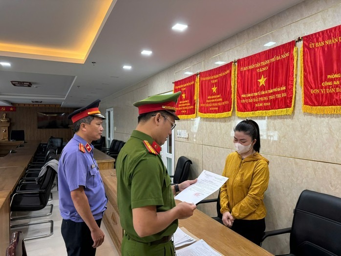 Khởi tố đối tượng Phan Vũ Ngọc Trâm. (Ảnh: VKSND khu vực 1 - Đà Nẵng)