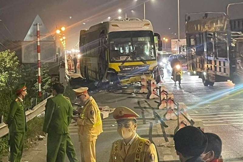 Hiện trường vụ tai nạn. Ảnh: Báo Lao động.