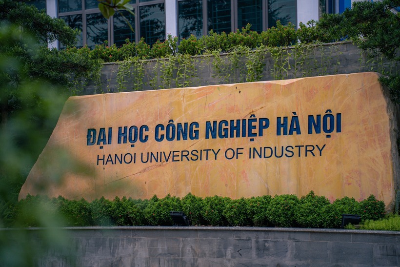 Đại học Công nghiệp Hà Nội.