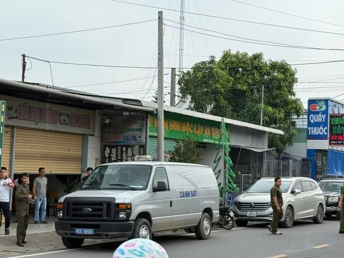 Lực lượng chức năng có mặt tại hiện trường, tiến hành thực nghiệm điều tra. (Ảnh: Sài Gòn giải phóng)