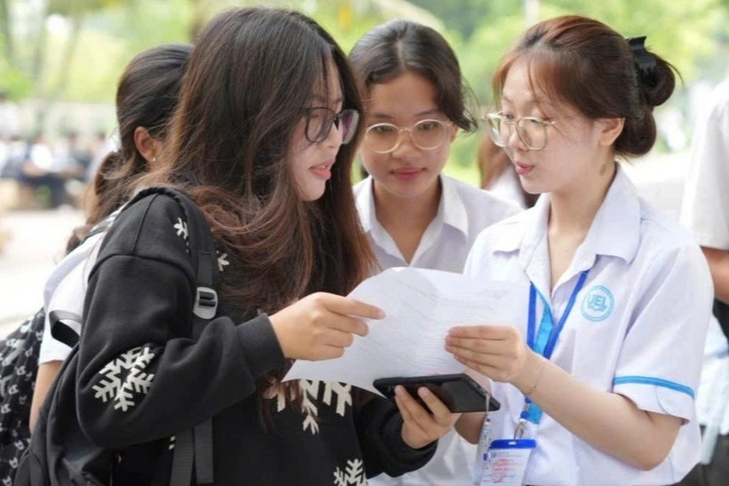 Trong bối cảnh nhiều trường đại học dự kiến giảm chỉ tiêu học bạ và loại bỏ tổ hợp xét tuyển không phù hợp, thí sinh cần theo dõi sát thông tin, lập kế hoạch ôn tập chủ động. Ảnh minh họa.