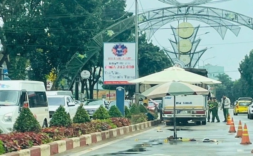 Lực lượng Công an có mặt tại hiện trường đảm bảo an toàn giao thông trên đường Lê Duẩn. (Ảnh: Thanh niên)