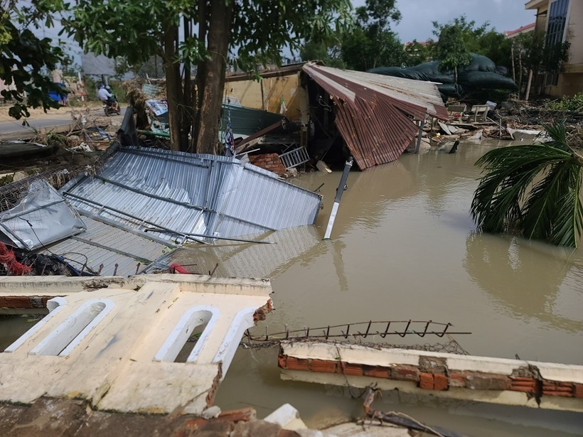 Cơ sở hạ tầng tại một trường học trên địa bàn phường Đông Hòa (tỉnh Đắk Lắk) bị hư hỏng nghiêm trọng. Ảnh: Bảo vệ Pháp luật