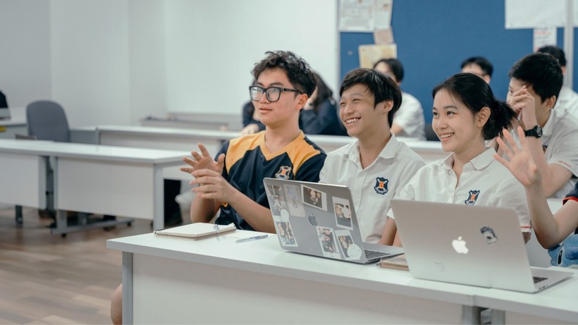 Sự thay đổi liên tục của các chính sách vĩ mô khiến nhiều phụ huynh Việt Nam rơi vào thế bị động. Ảnh minh họa