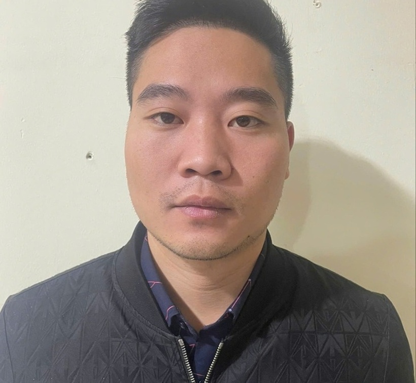 Nghi can Lưu Đức Khanh - người liên quan vụ tông văng người khác lên vỉa hè còn lao vào đánh tới tấp. (Ảnh: Công an TP.Hà Nội)