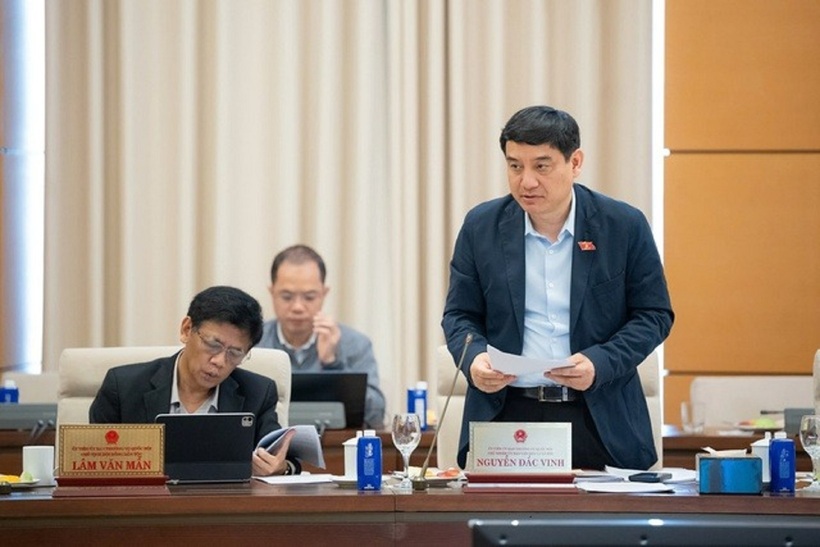 Chủ nhiệm Uỷ ban Văn hoá và Xã hội Nguyễn Đắc Vinh (Ảnh: Media Quốc hội).