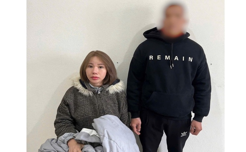 Đối tượng Chi (trái) tiếp tục hoạt động chứa mại dâm trong thời gian chờ xét xử vụ án cũ. (Ảnh: Báo Gia Lai)