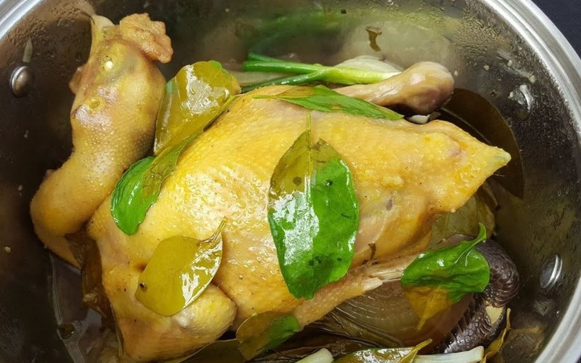 Thịt gà là thực phẩm dinh dưỡng được nhiều người yêu thích.