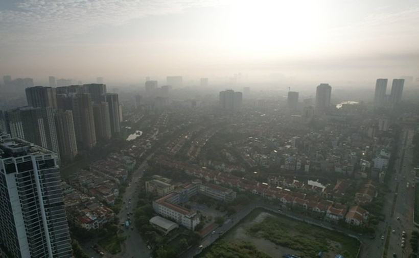 Không khí bị ô nhiễm và các chỉ số chất lượng không khí tại TP.Hà Nội nhiều thời điểm ở mức báo động.
