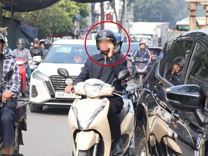 Thói quen xấu gây mất an toàn giao thông của nhiều người.