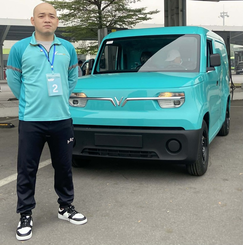 Tài xế Vương Anh Sơn đánh giá cao cảm giác lái của EC Van