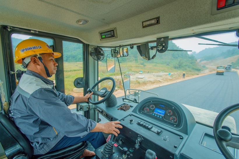 Ngắm nhìn cao tốc Đồng Đăng – Trà Lĩnh trước ngày thông tuyến  - 3