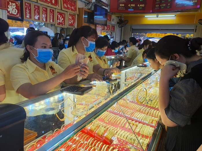 Giá vàng hôm nay (15/12) tăng tiếp khi vừa mở cửa tuần mới. (Ảnh: Người lao động)