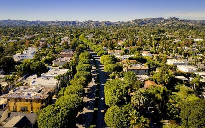 Khu compound Beverly Hills (California, Mỹ) là chốn sống xa hoa của giới siêu giàu