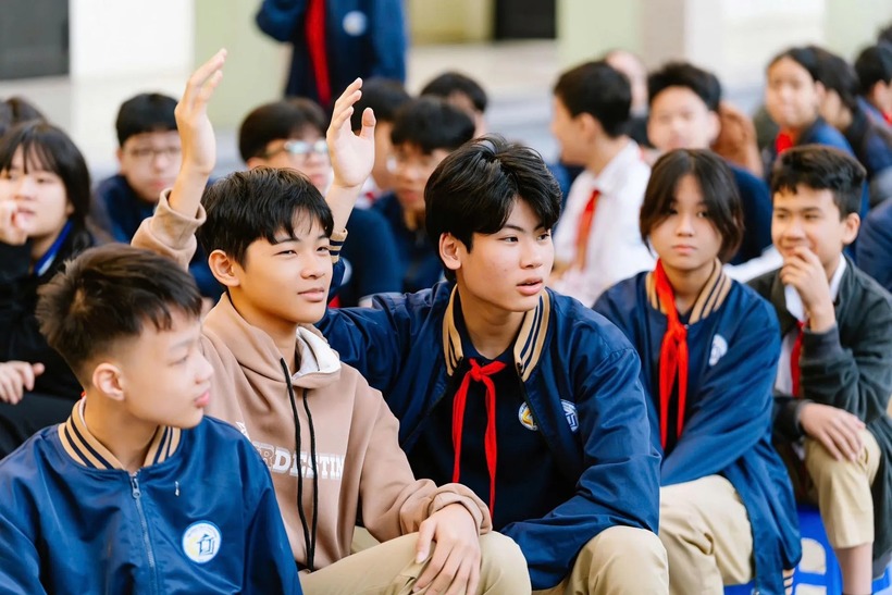 Từ năm học 2025-2026, học sinh Hà Nội được miễn, hỗ trợ học phí, không cần làm đơn. Ảnh minh họa