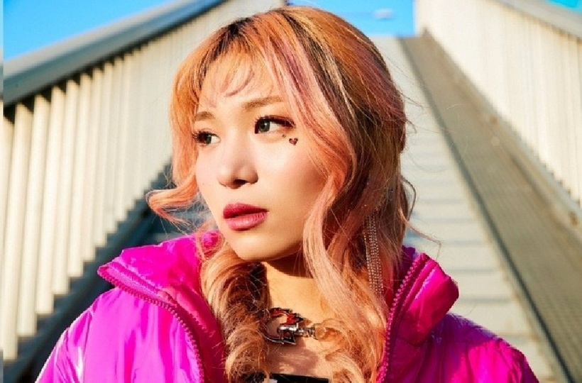 Nữ ca sĩ tố bị bạn trai cũ giam giữ, đánh đập dã man - 2