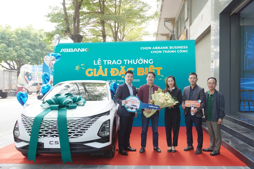 Giải thưởng đặc biệt đã được trao cho Công ty TNHH MTV Quê Lâm Phương Bắc, doanh nghiệp có mã dự thưởng hợp lệ trong suốt thời gian diễn ra chương trình