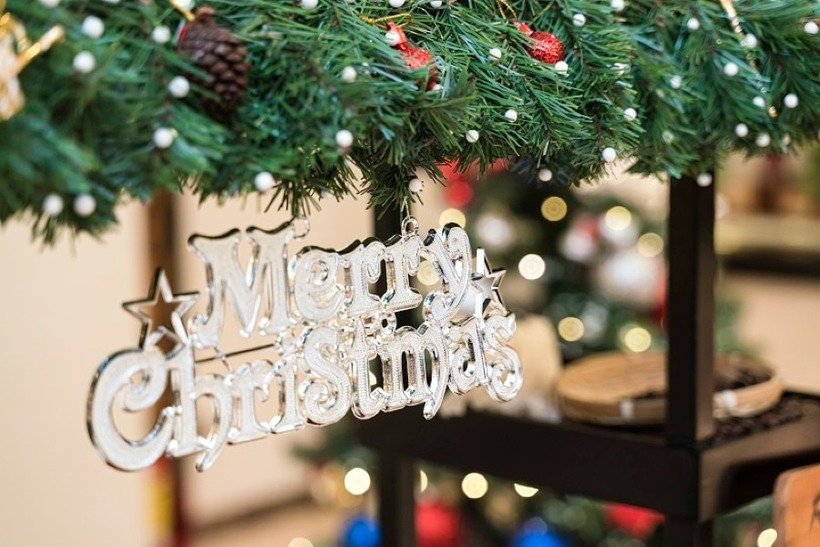 Đừng ngần ngại trao đi những lời yêu thương, bởi hạnh phúc nhận lại chính là nụ cười của những người ta trân quý. Ảnh minh họa