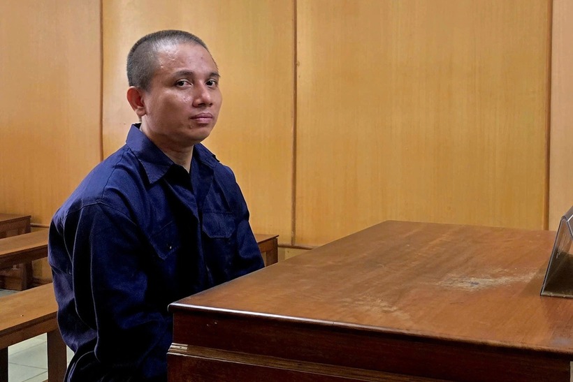 Bị cáo Tùng tại tòa. (Ảnh: Dân trí)