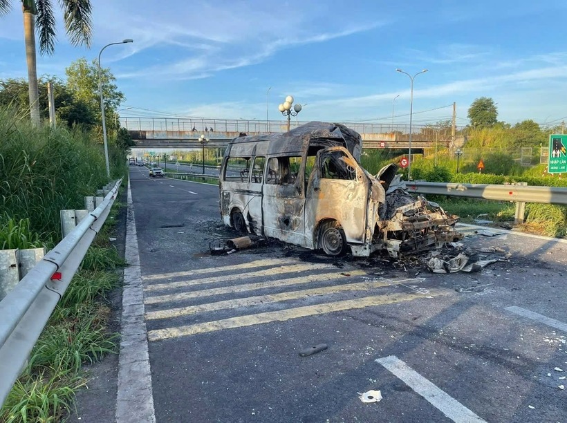 Vụ tai nạn khiến 3 người tử vong, 2 người bị thương. Ảnh: Dân Việt