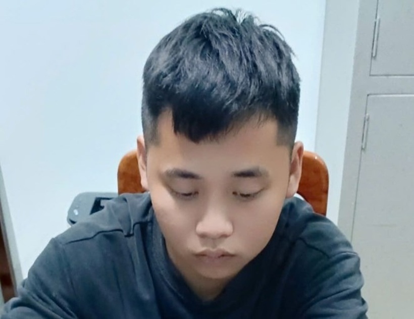 Lữ Phạm Thiên Thắng tại cơ quan công an. Ảnh: Báo Lao động.