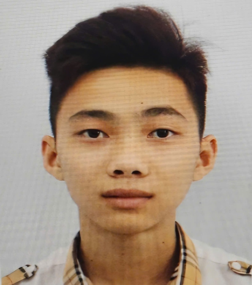 Đối tượng Huỳnh Quốc Cường đã đến trụ sở Công an TP.HCM đầu thú sau khi biết mình bị truy nã. Ảnh: NLĐ.