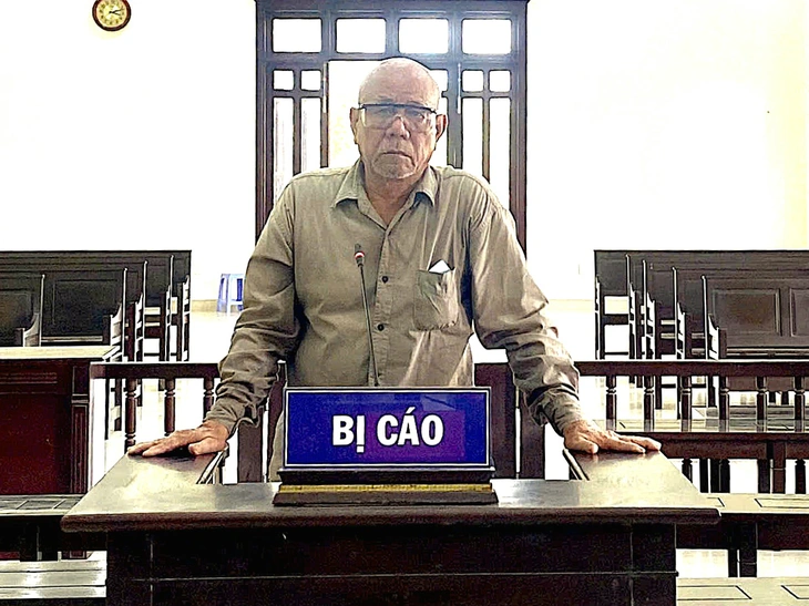 Ông Tạo nhận 1 năm 3 tháng tù vì đã cướp 326 tờ vé số. Ảnh: Tuổi trẻ