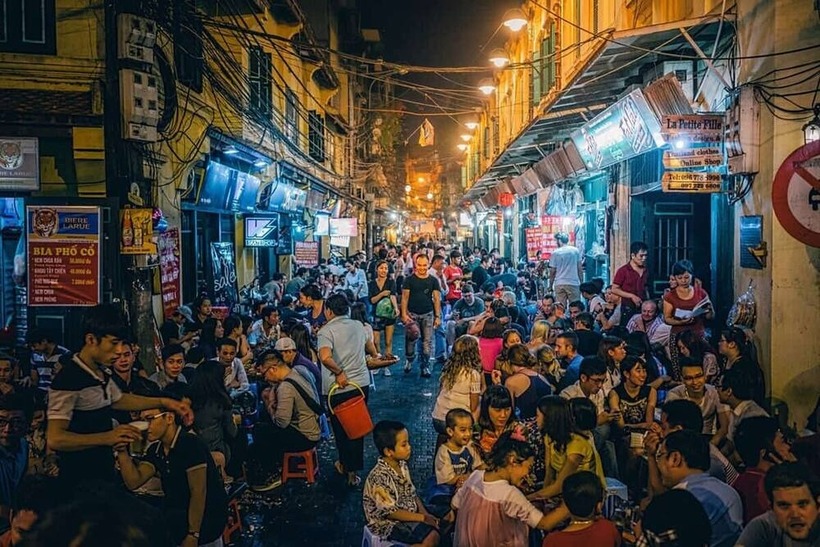 Toàn bộ khu vực nằm trọn trong phố cổ Hà Nội với trục chính là Tạ Hiện, được xem là địa bàn hoạt động của du khách ưa sự sôi động, náo nhiệt. Ảnh minh họa.
