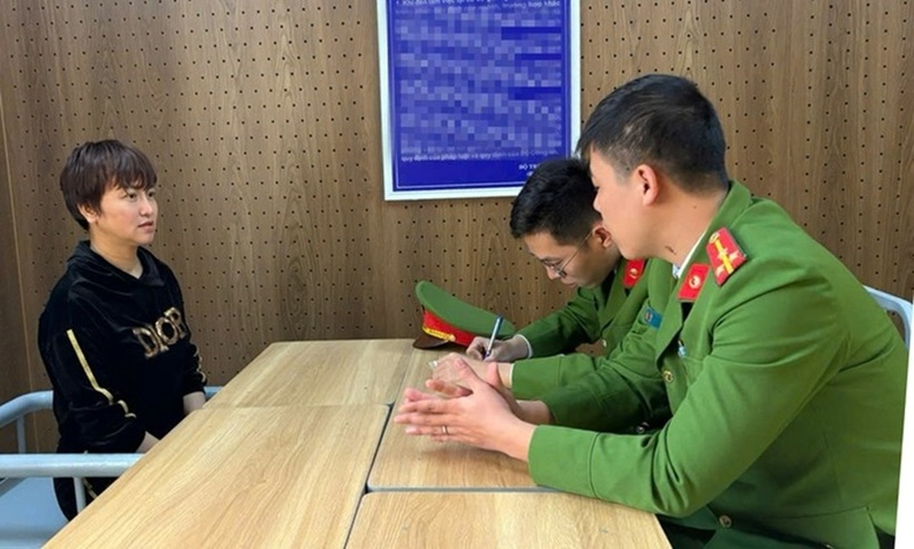 Nguyễn Thị Thu - người phụ nữ "đã chết" 5 năm trước bỗng trở về địa phương. Ảnh: Người lao động