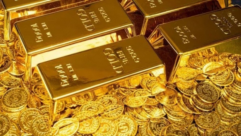 Giá vàng thế giới lên hơn 4.500 USD trong phiên 24/12.